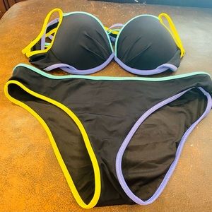 Victoria’s Secret The Sporty Bikini 👙 Top Is 34B & Are The Classic Hipster